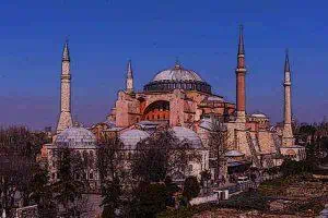 Byzantine-Architecture-Famous-buildings-Hagia-Sophia