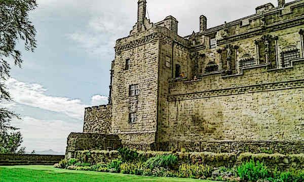Famous-Castles-in-Scotland-Stirling-Castle
