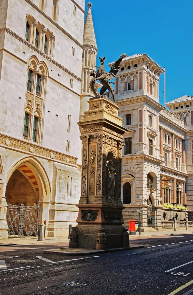 The-Strand-Medieval-London